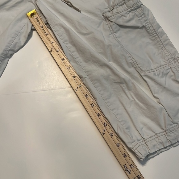 Calvin Klein Jeans 100% Cotton Women's Cream Cargo Bermuda Shorts Size 4 - Picture 5 of 11